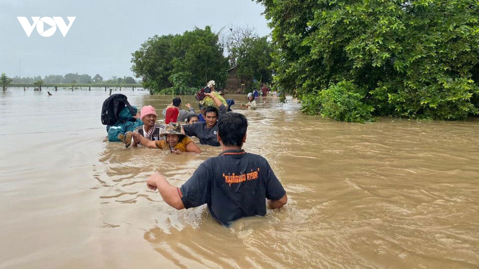 Lũ lụt tại Campuchia làm 2 người chết, hàng nghìn người di tản