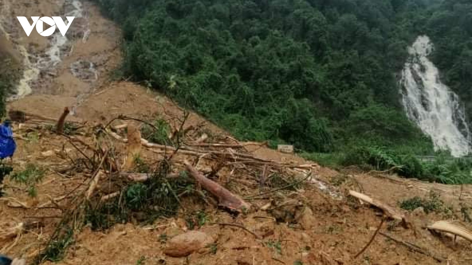 Sạt lở núi san phẳng trạm bảo vệ rừng Trường Sơn tại Quảng Bình, không ai thiệt mạng