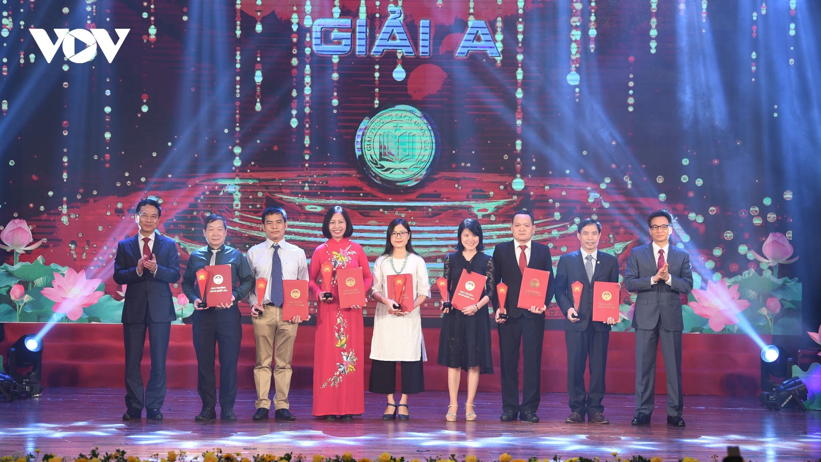 “Đoàn binh Tây Tiến” của nhà thơ Quang Dũng đạt giải A giải thưởng Sách Quốc gia 2020.