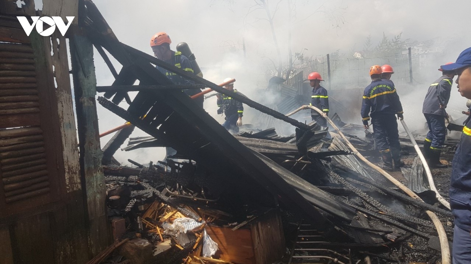 Cháy lớn thiêu rụi xưởng cưa tại Đà Lạt
