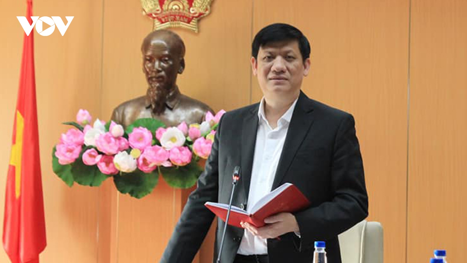 Bộ trưởng Y tế: “Nguy cơ lây nhiễm Covid-19 từ các nước vào Việt Nam vẫn hiện hữu”