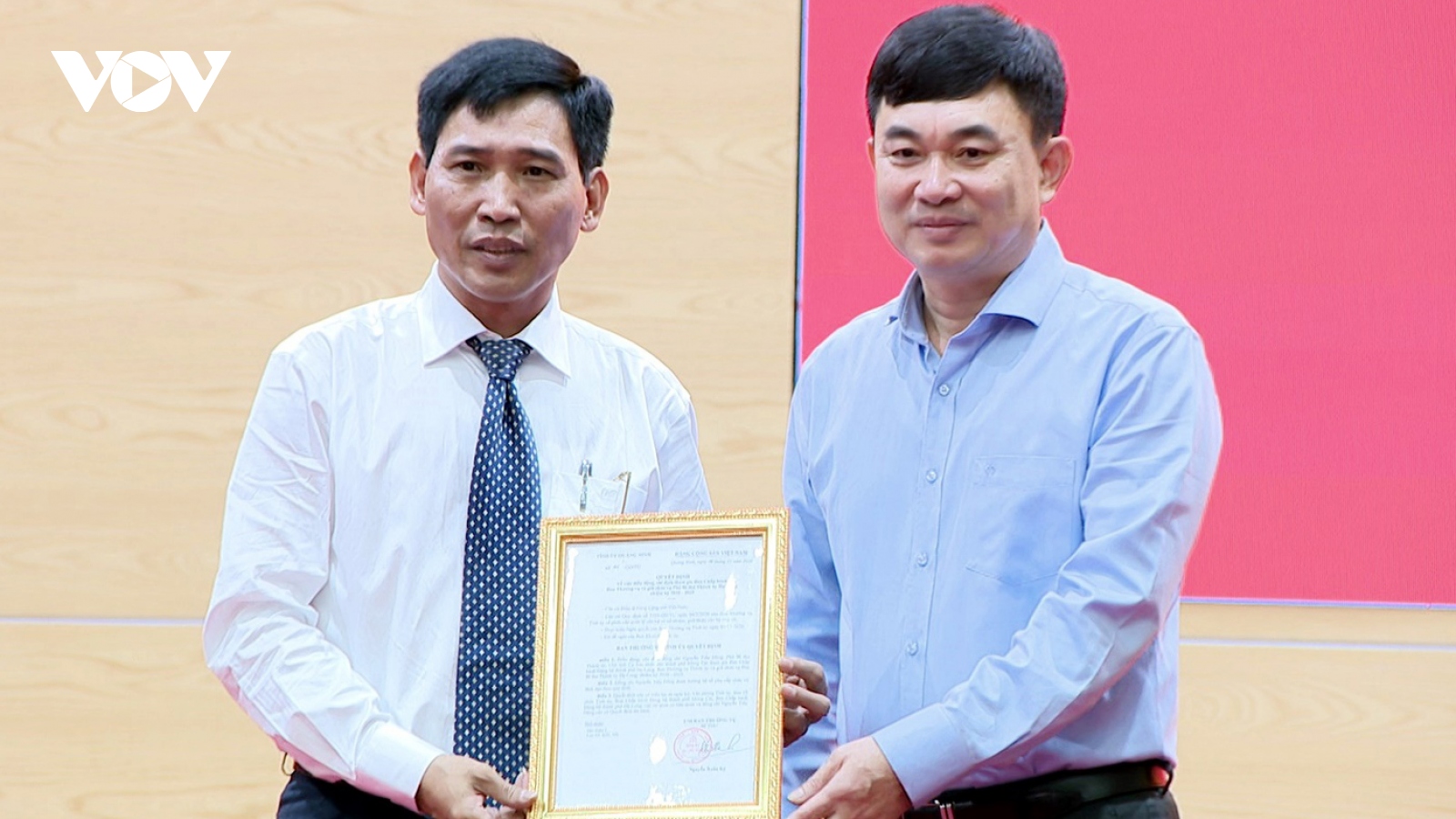 Chủ tịch UBND TP Móng Cái giữ chức Phó Bí thư Thành ủy Hạ Long