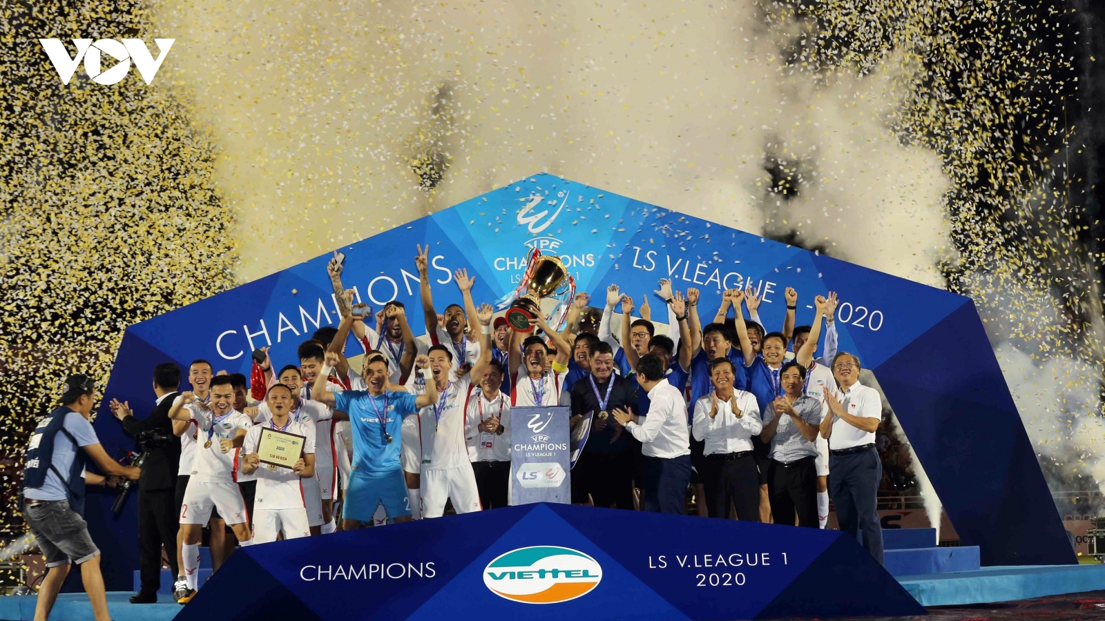 Nguyên Mạnh: “Viettel xứng đáng vô địch V-League 2020”