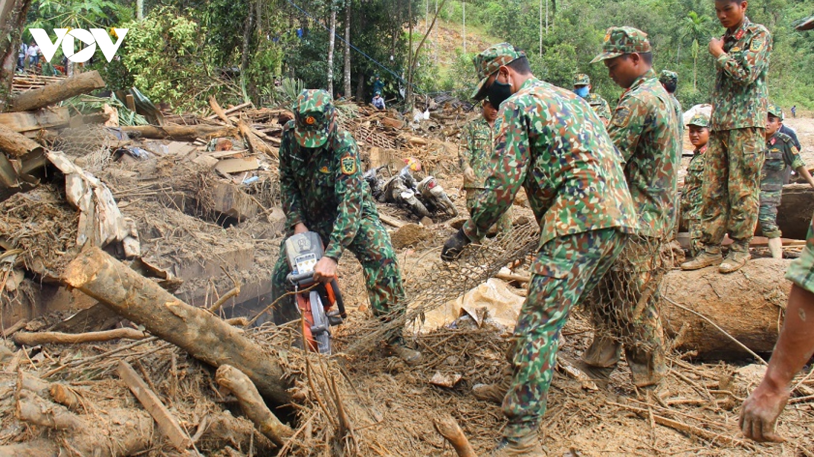 Phát hiện 1 địa điểm có thể là nơi vùi lấp 14 người mất tích ở Trà Leng