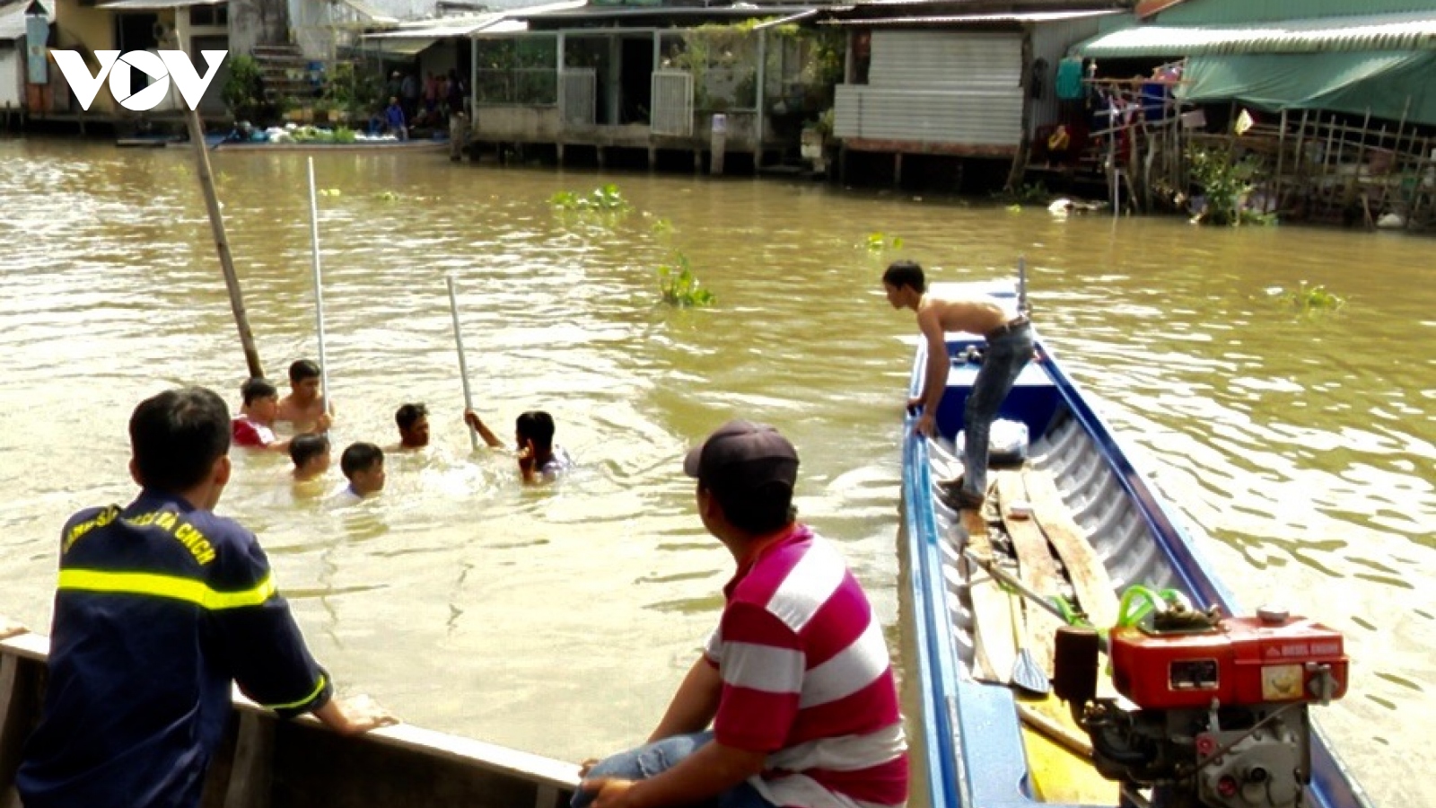 Chìm ghe sông Ba Láng xã Tân Phú Thạnh làm 1 người chết