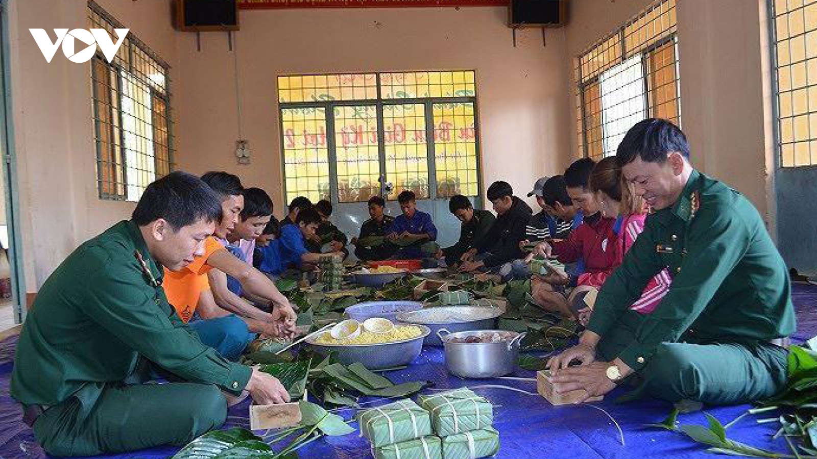 Bộ đội Biên phòng Đăk Lăk chăm lo Tết cho bà con vùng biên