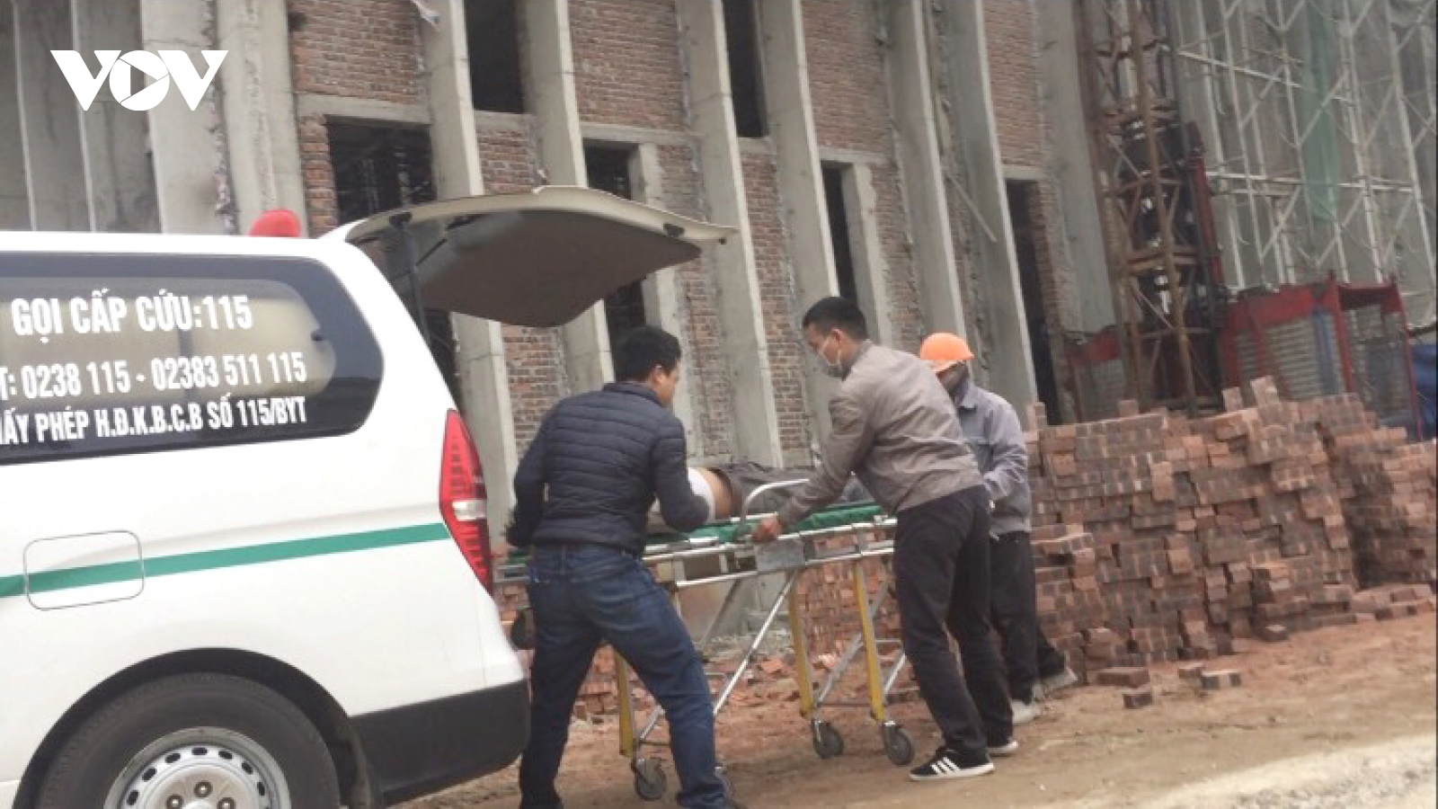 Khởi tố 2 bị can vụ rơi vận thăng khiến 3 người chết ở Nghệ An