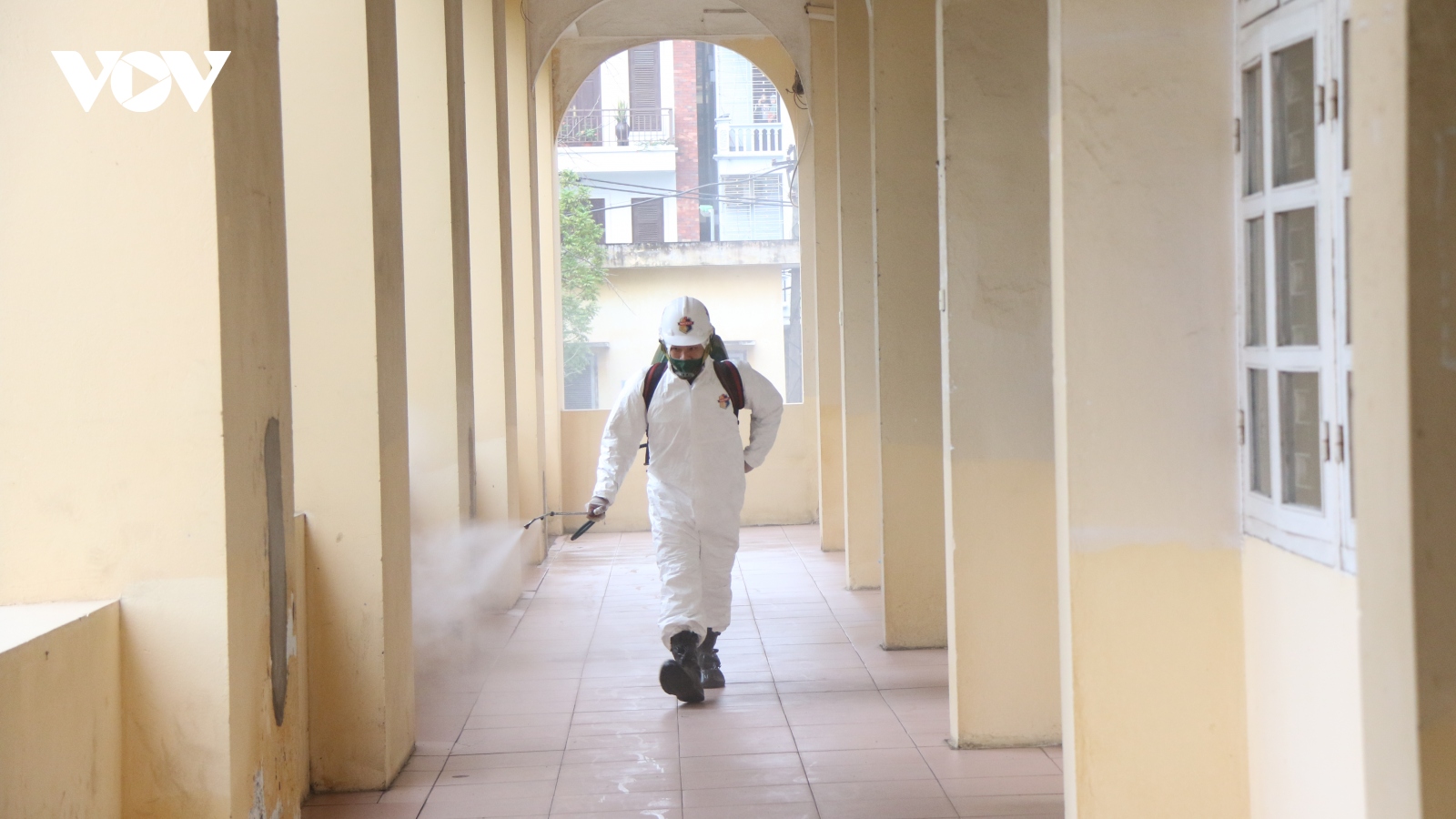 Các trường Đại học ở Hà Nội thực hiện vệ sinh, khử khuẩn chuẩn bị đón sinh viên trở lại