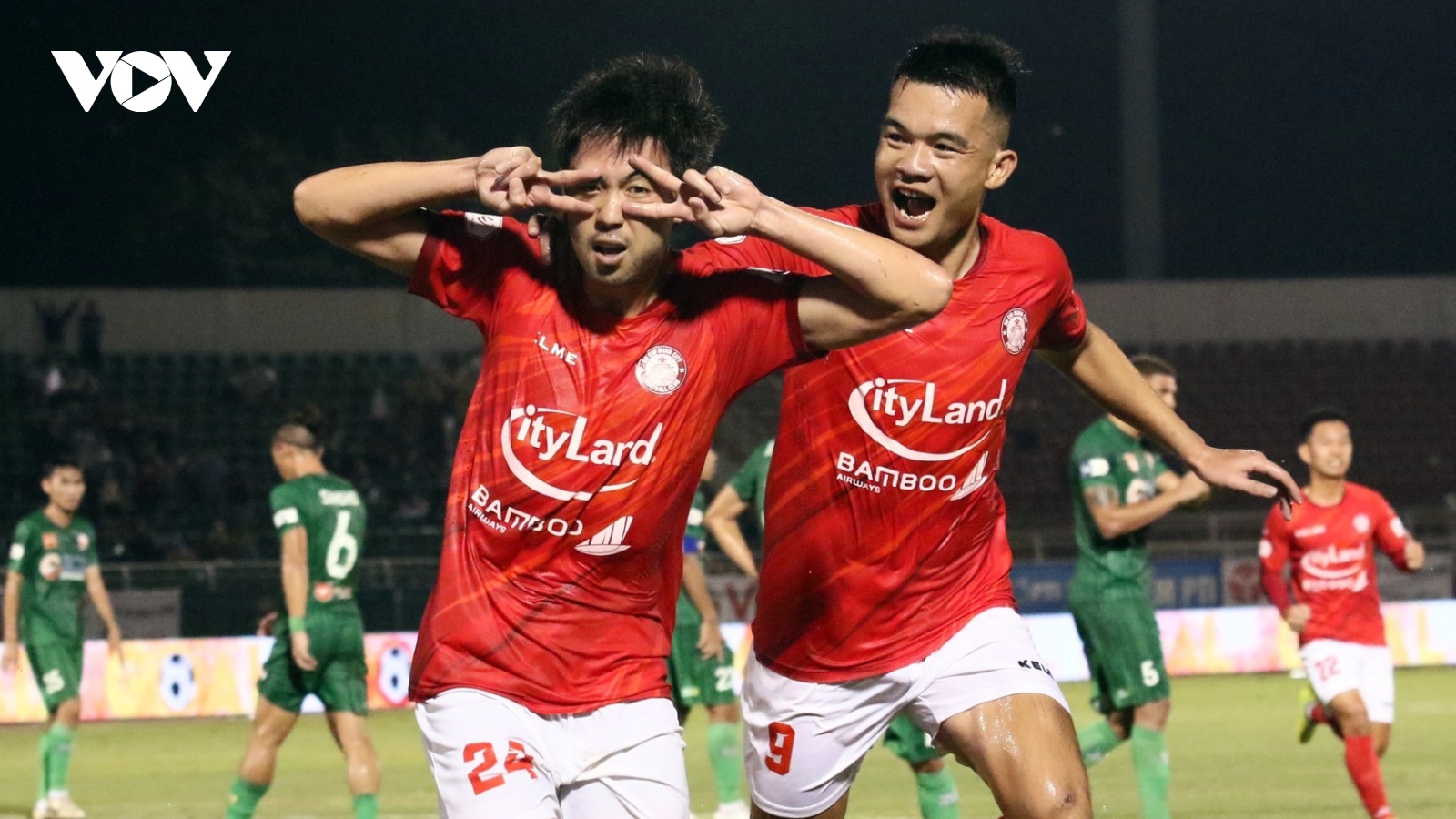 Sau vòng 4 V-League 2021: Nụ cười Lee Nguyễn và sự tiếc nuối của HAGL