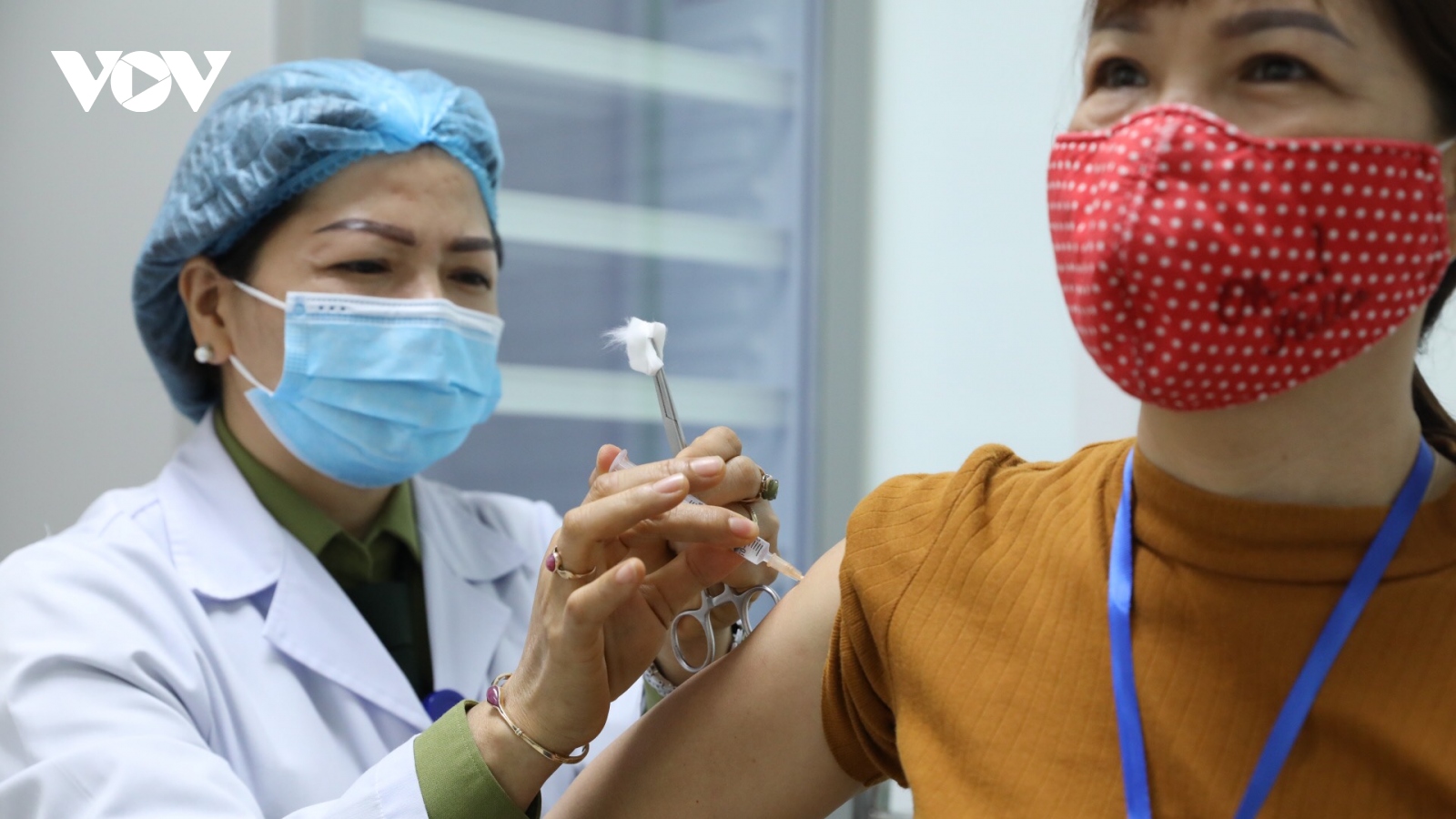 Bộ Y tế đang nỗ lực tiếp cận nguồn vaccine COVID-19 trên toàn thế giới