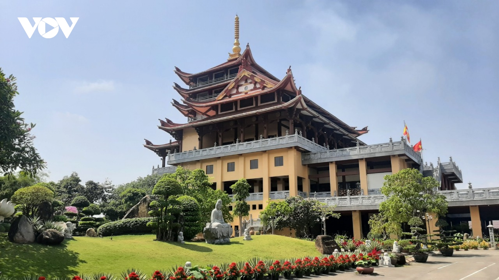 Thăm ngôi chùa có khuôn viên rộng tới 20.000 m2