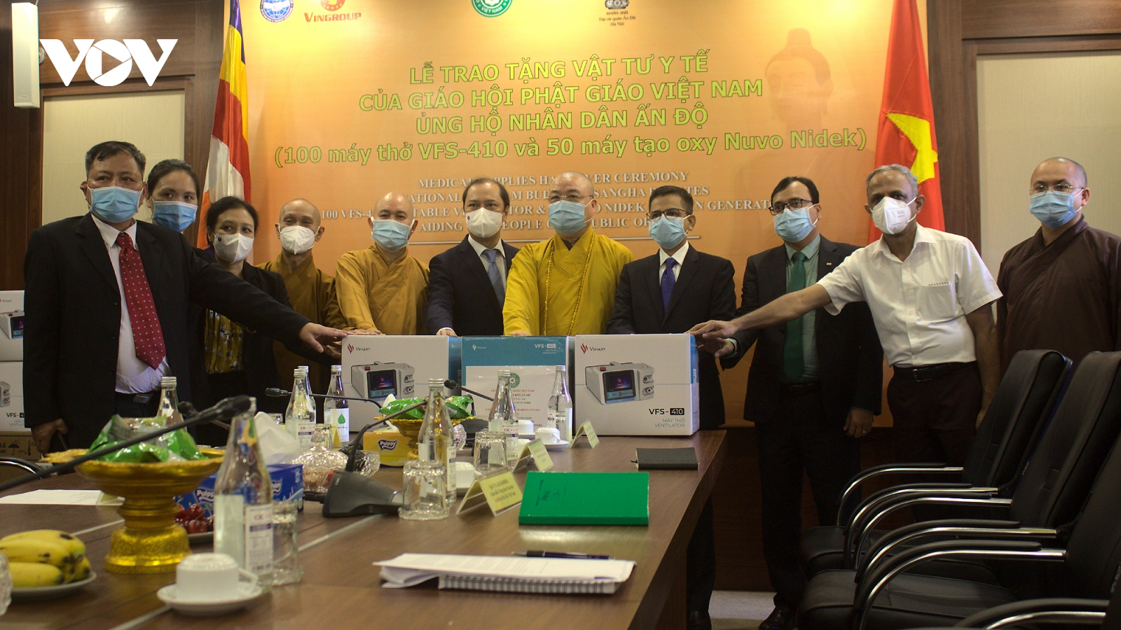Giáo hội Phật giáo Việt Nam trao tặng máy thở, máy tạo oxy cho nhân dân Ấn Độ