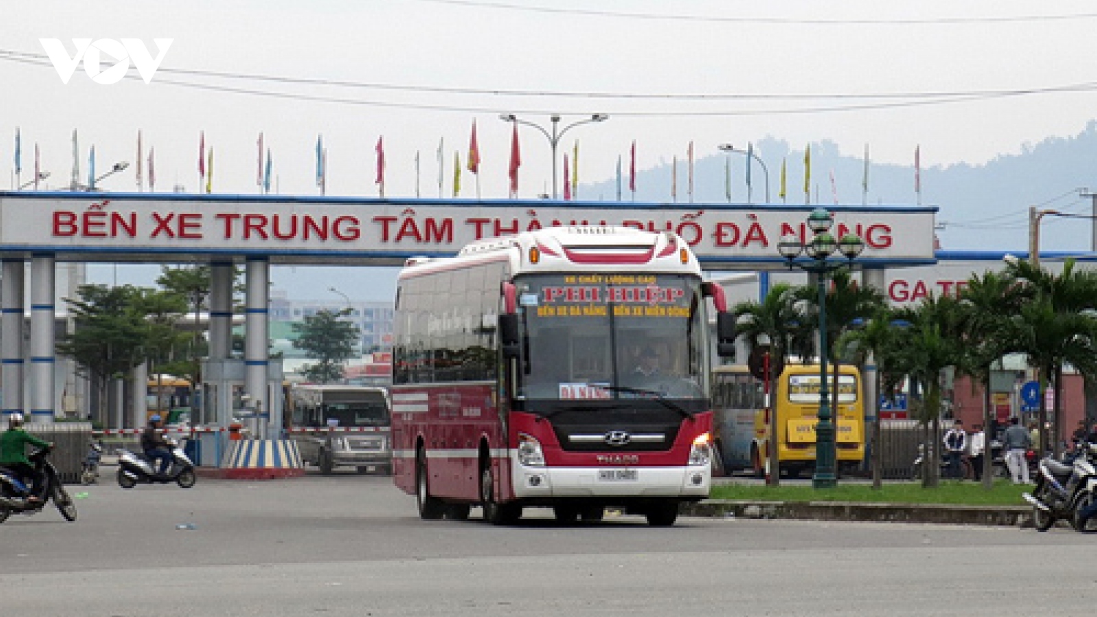 Đà Nẵng tạm dừng hoạt động vận tải khách đến Huế