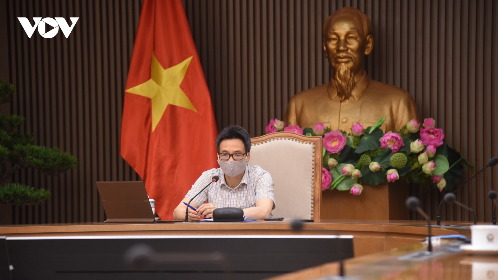 Phó Thủ tướng Vũ Đức Đam yêu cầu Bắc Ninh, Bắc Giang không để dịch lan ra "vùng an toàn"