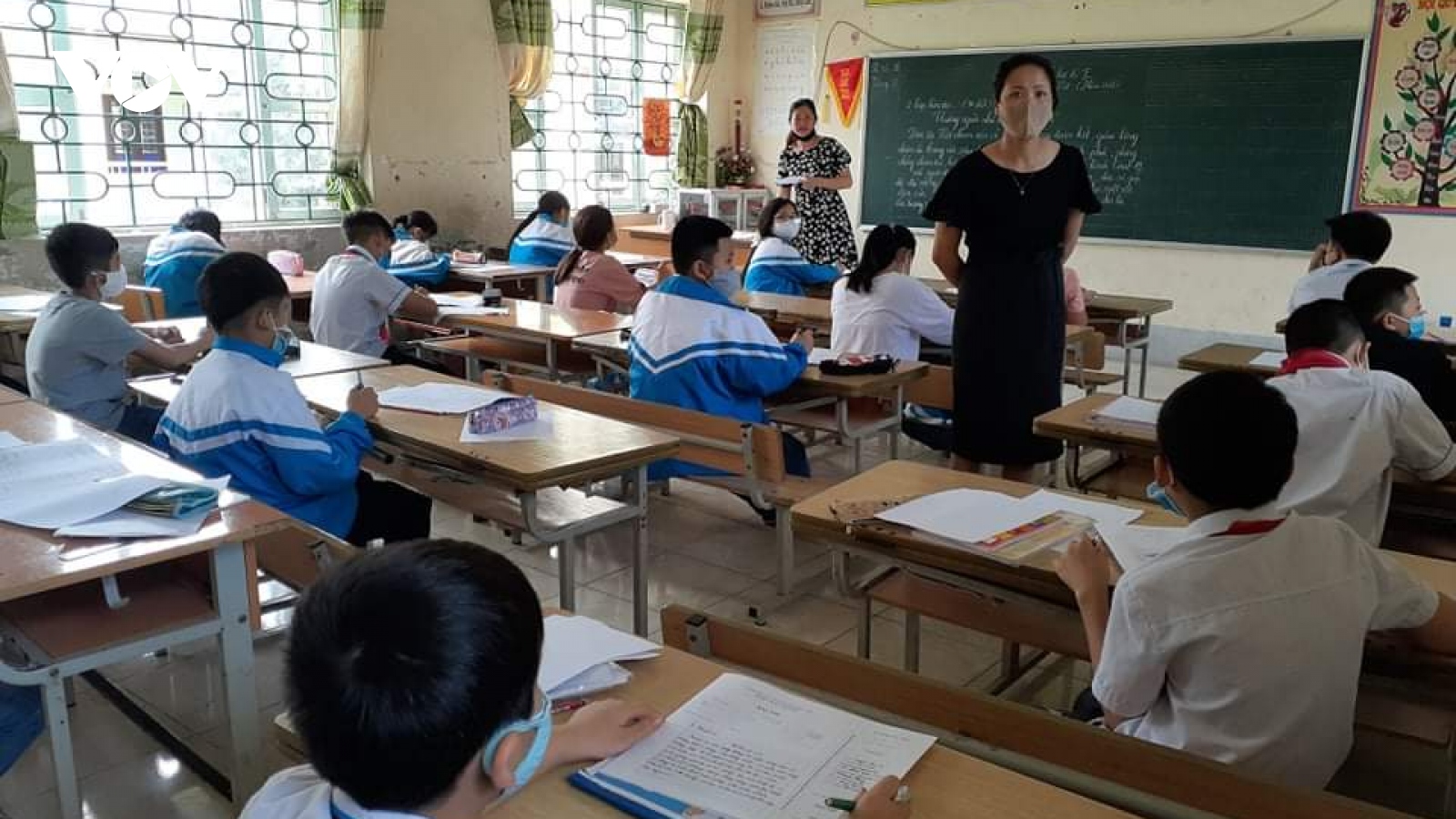 Nhiều trường tiểu học ở Điện Biên thi gấp để phòng, chống dịch bệnh Covid-19