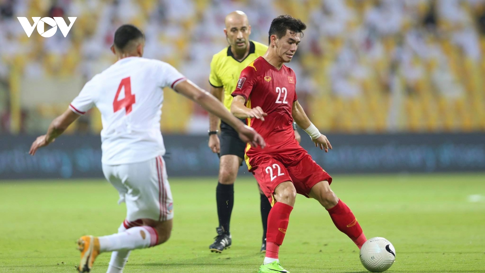 Toàn cảnh màn rượt đuổi tỷ số giữa ĐT Việt Nam và UAE trên sân Zabeel