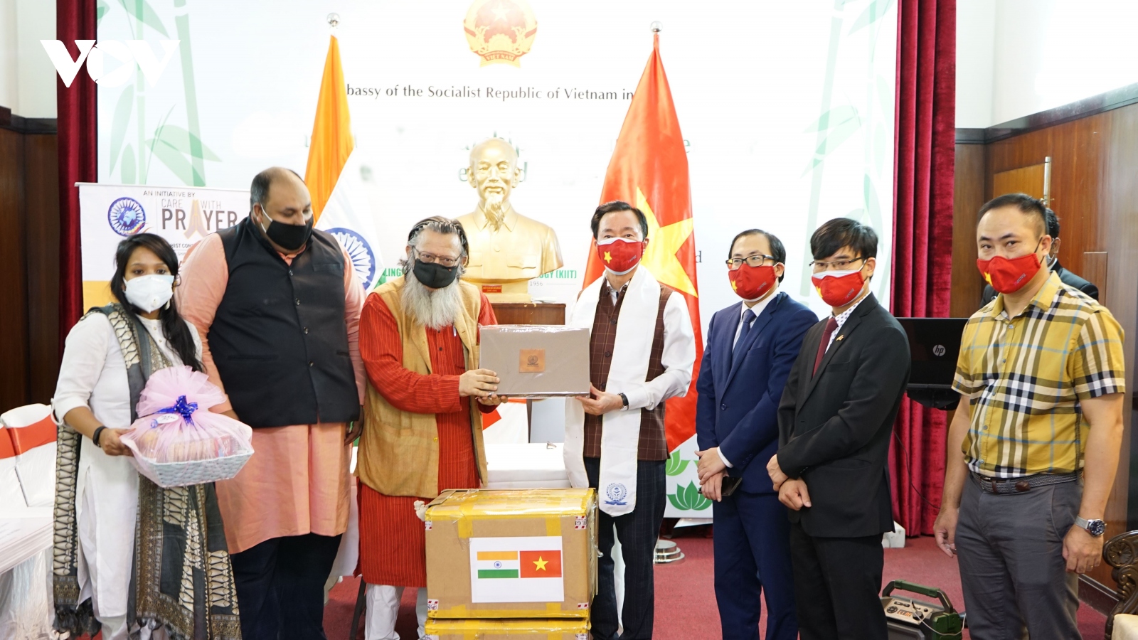 Phật tử Việt Nam hỗ trợ nhân dân Ấn Độ và Nepal chống đại dịch Covid-19