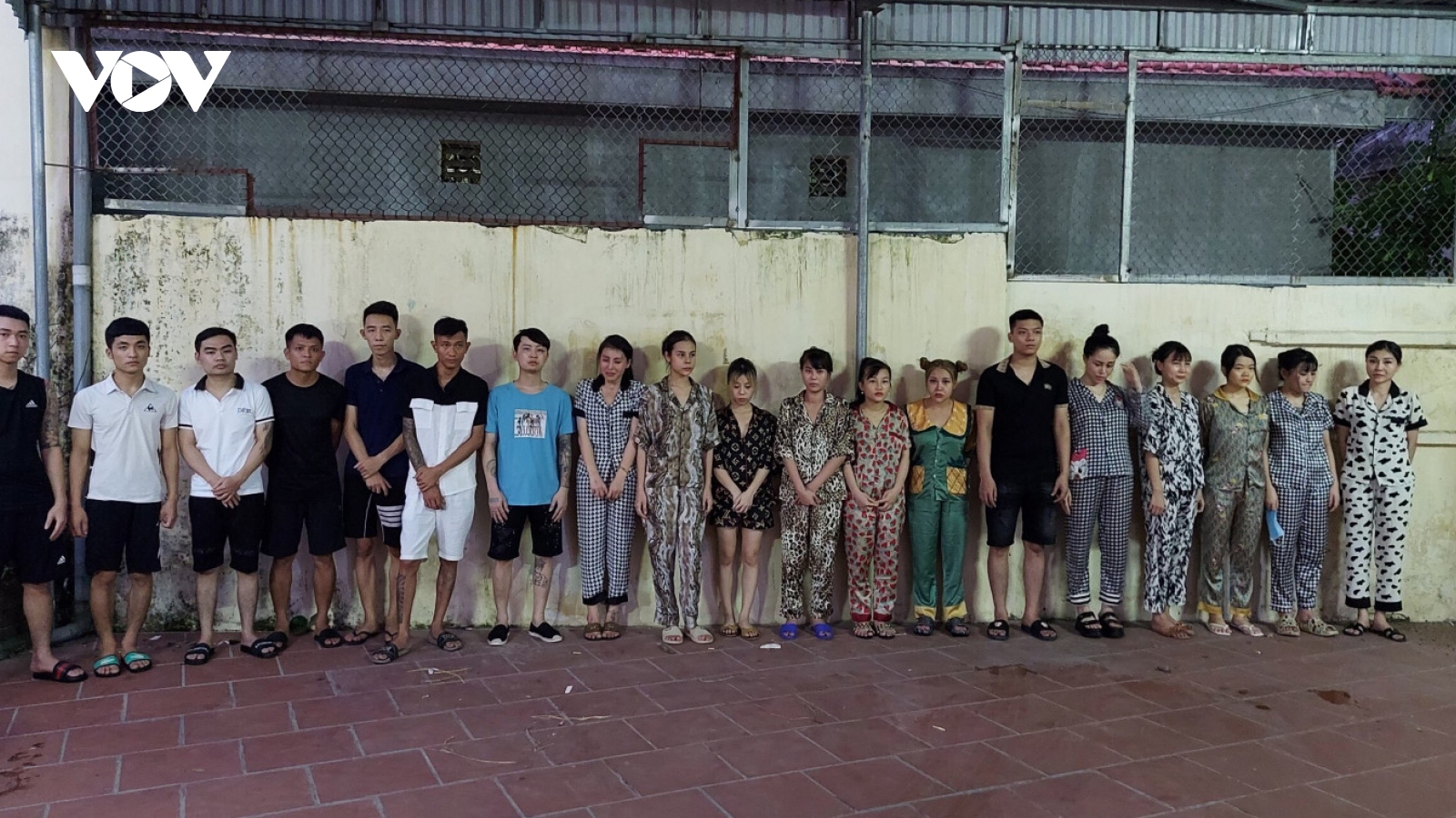 Tụ tập "chơi" ma túy, 20 thanh niên ở Quảng Ninh bị bắt giữ