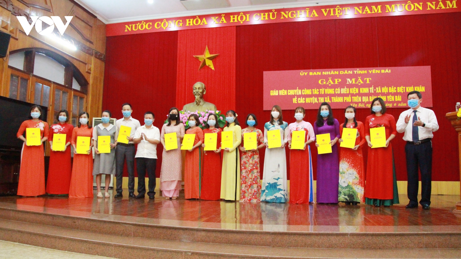 45 giáo viên vùng cao Yên Bái được chuyển vùng công tác
