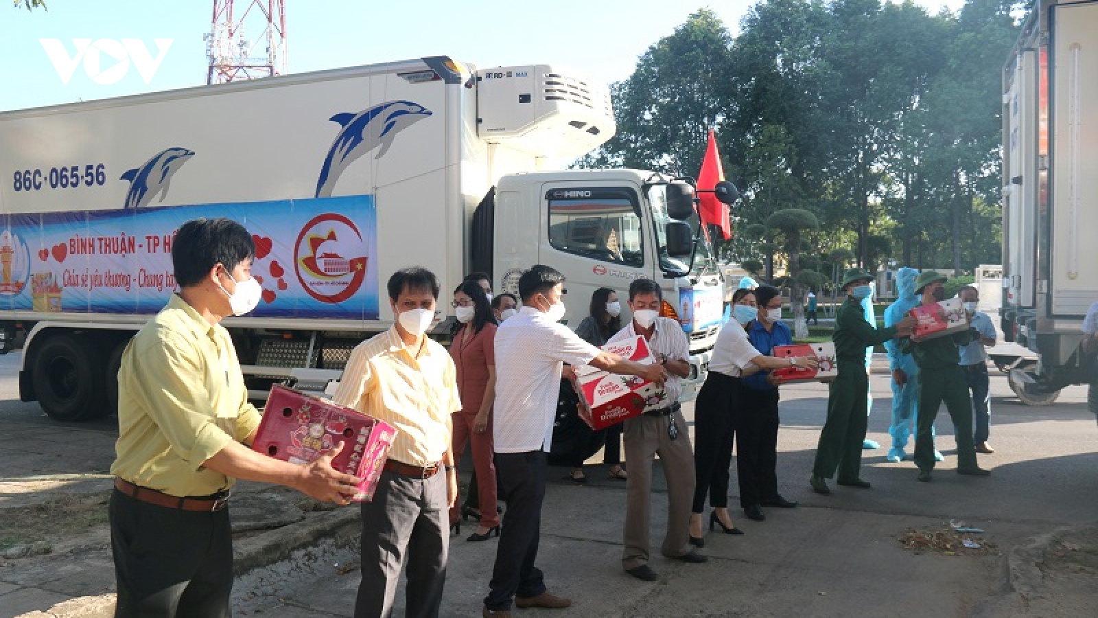 Bình Thuận, Kon Tum hỗ trợ thực phẩm cho nhân dân TP.HCM và Bình Dương 