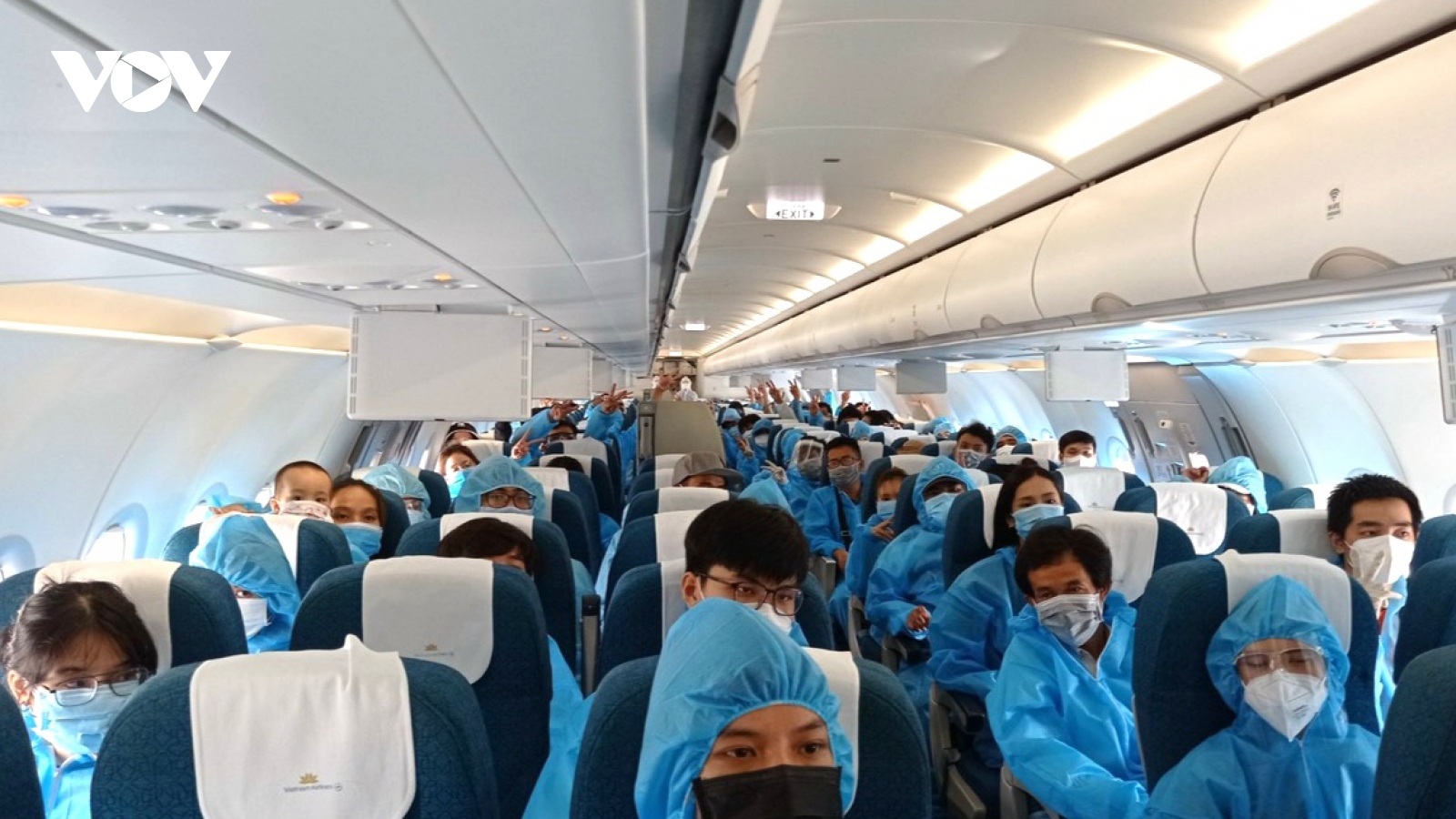 Chuyến bay đầu tiên đưa người dân từ TP.HCM đã về đến thành phố Đà Nẵng