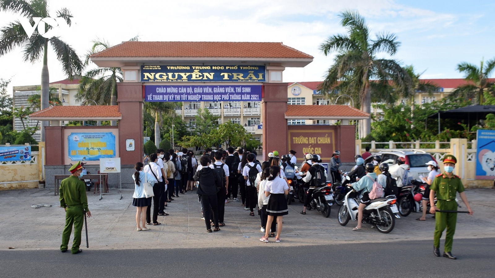Phú Yên hủy 2 điểm thi tốt nghiệp THPT đợt 1, hơn 700 thí sinh quay về chờ thi đợt 2