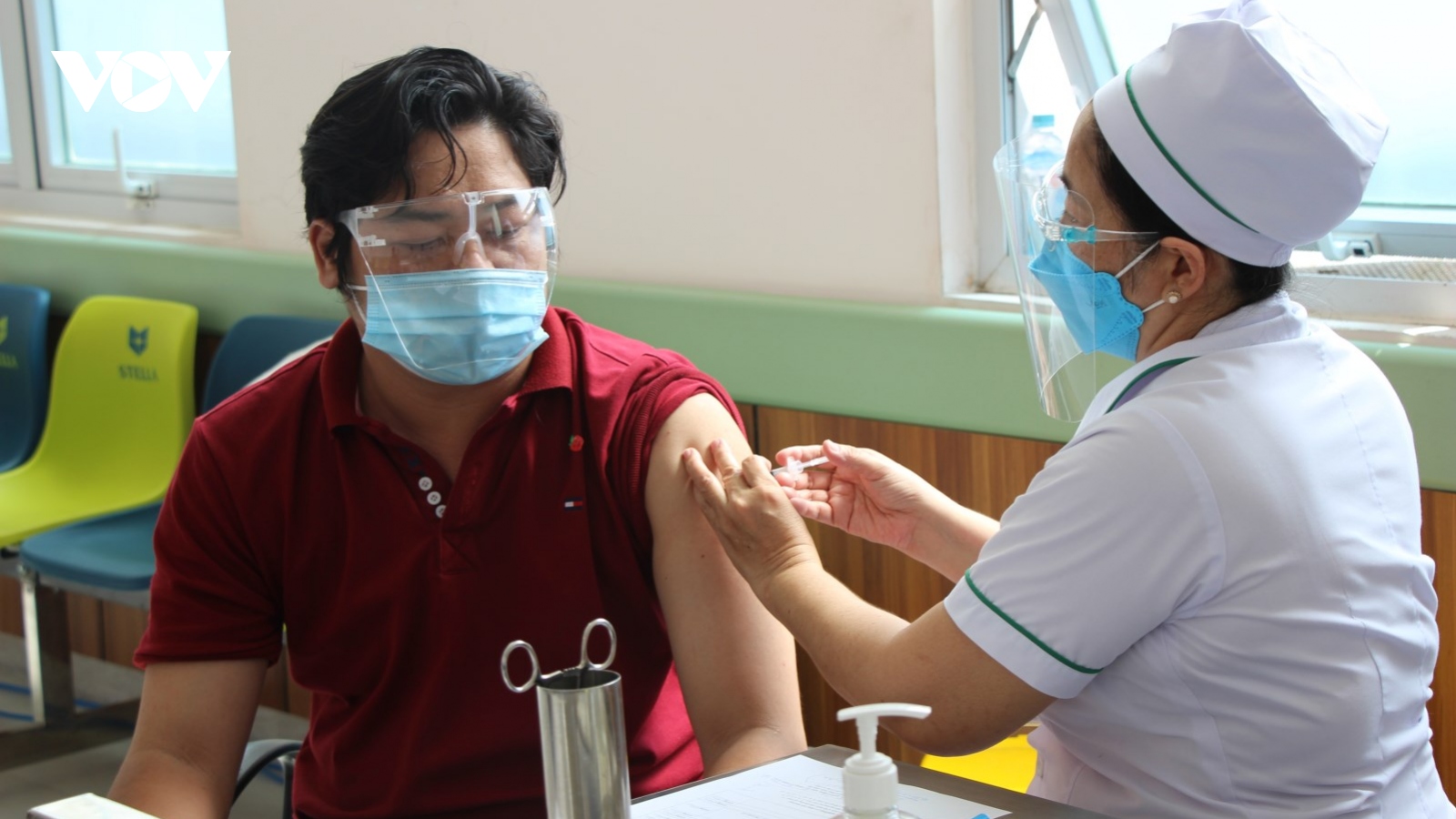 Bác sĩ tình nguyện ở An Giang với chiến dịch tiêm chủng