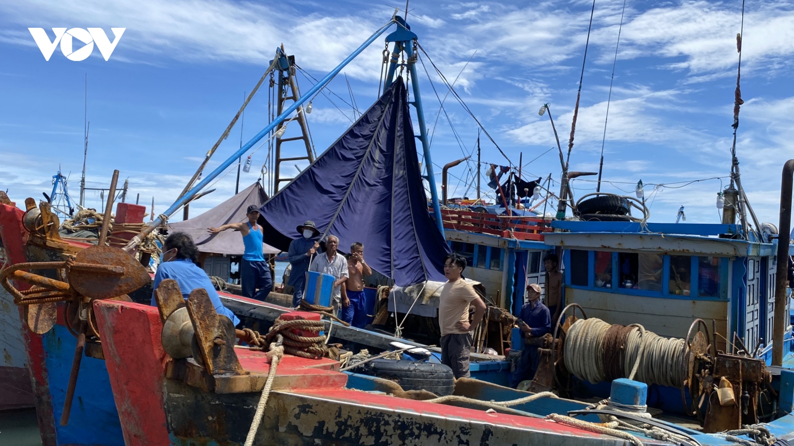 Siết chặt các biện pháp phòng chống dịch đối với các ngư dân trở về quê