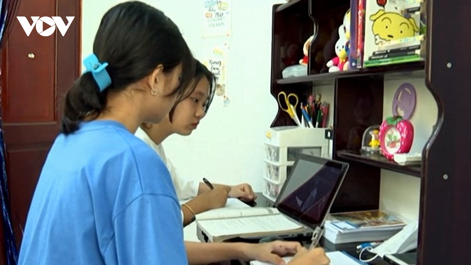 Học trực tuyến ở Trà Vinh gặp nhiều khó khăn vì học sinh thiếu thiết bị