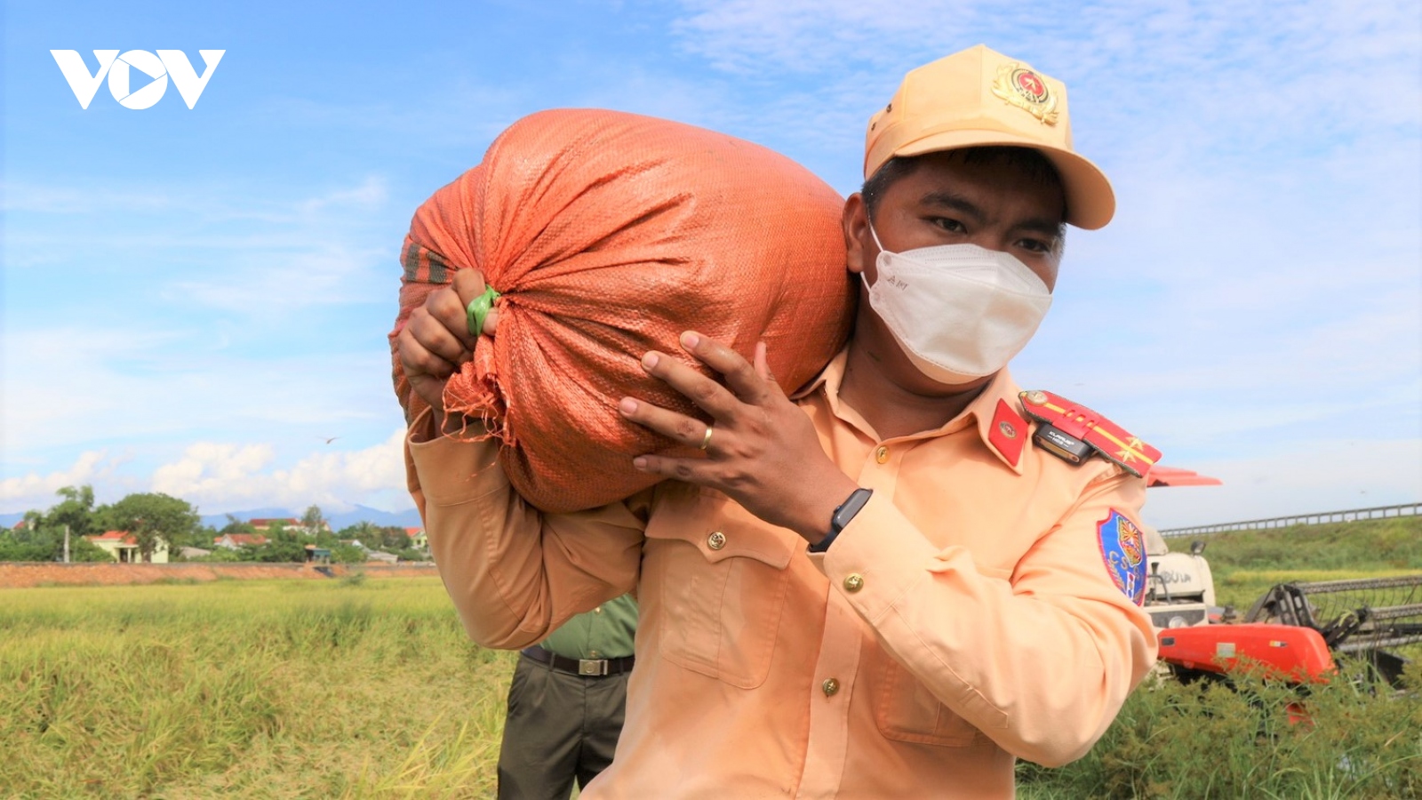 Quảng Bình vừa ứng phó thiên tai, vừa tập trung chống dịch Covid-19