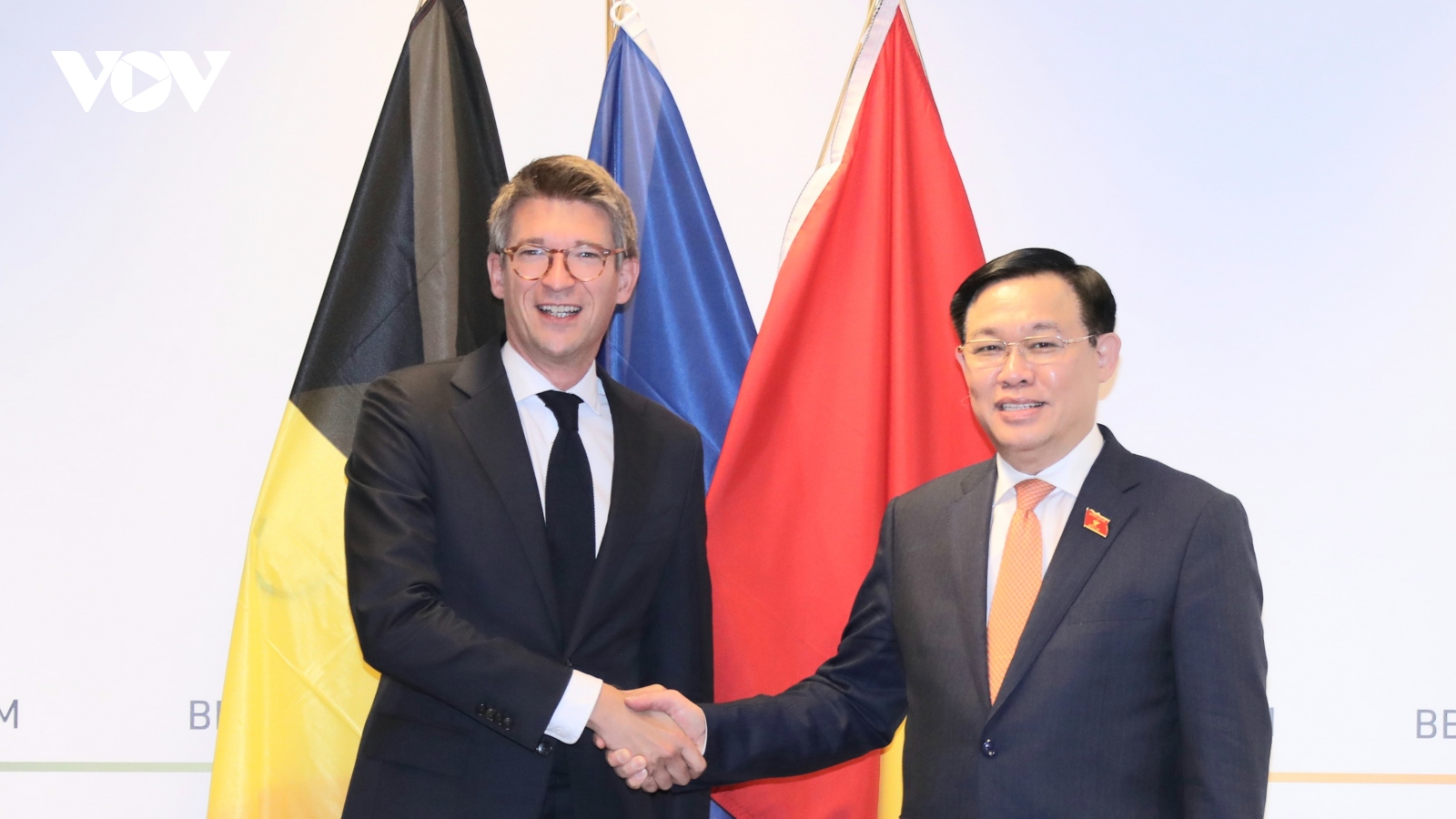Chủ tịch Quốc hội Vương Đình Huệ gặp Phó Thủ tướng Bỉ