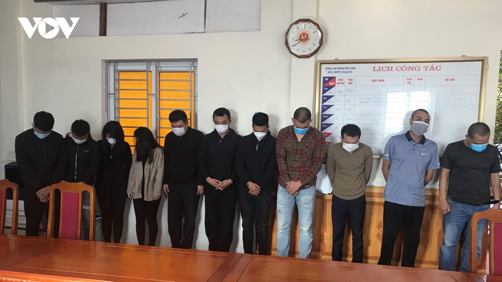11 nam, nữ mở “tiệc ma túy” trong chung cư ở TP Vinh