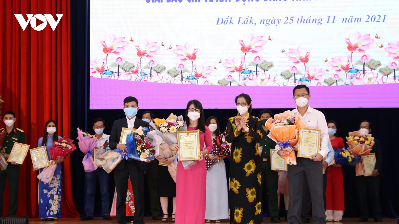 Trao Giải Báo chí về xây dựng Đảng tỉnh Đắk Lắk