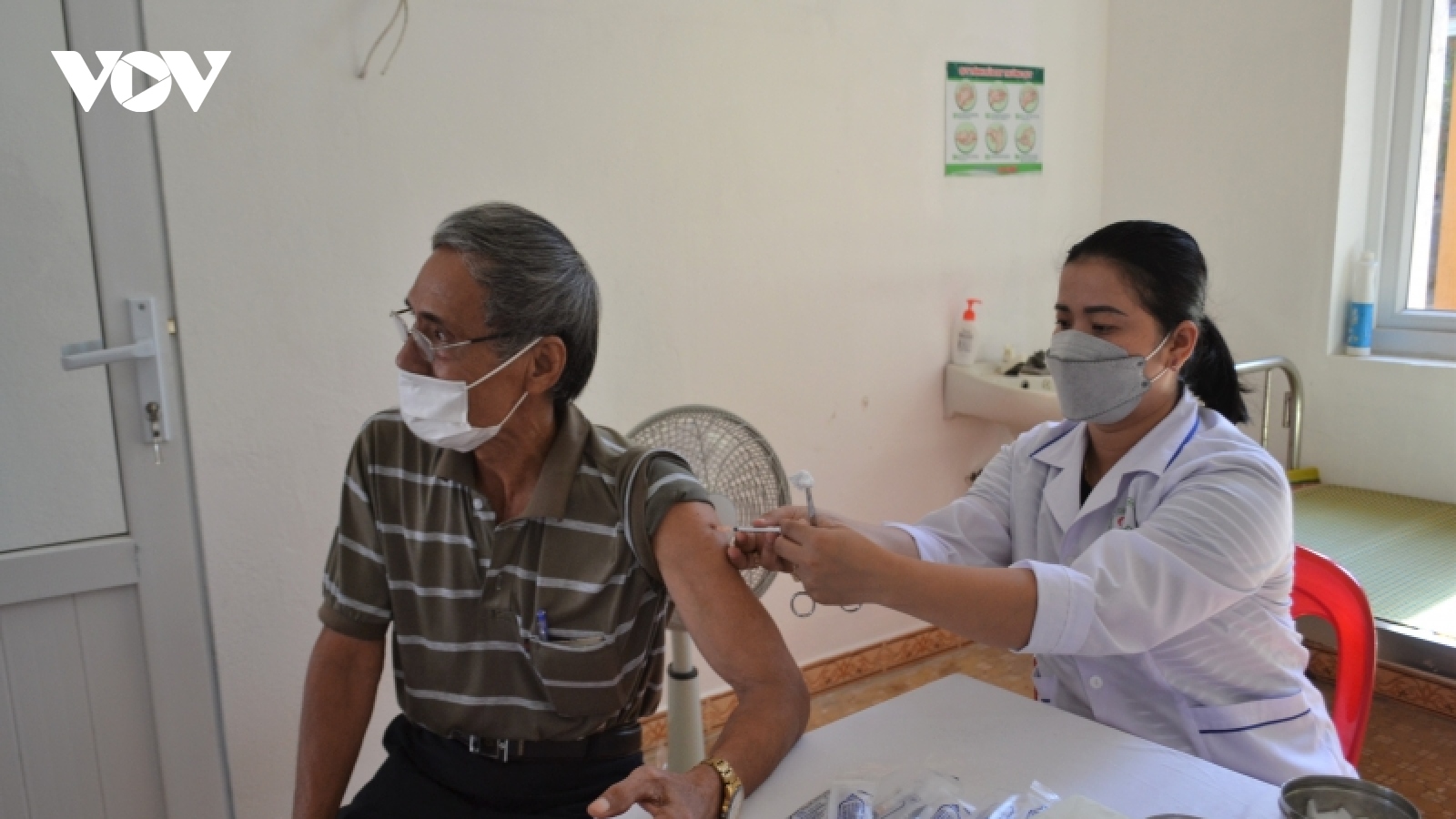 100% người trên 18 tuổi ở đảo Lý Sơn được tiêm mũi 1 vaccine phòng Covid-19