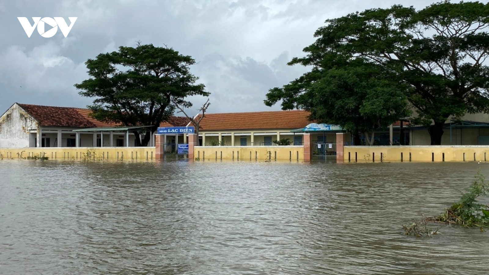 19.000 học sinh ở Bình Định chưa thể đến trường do mưa lũ