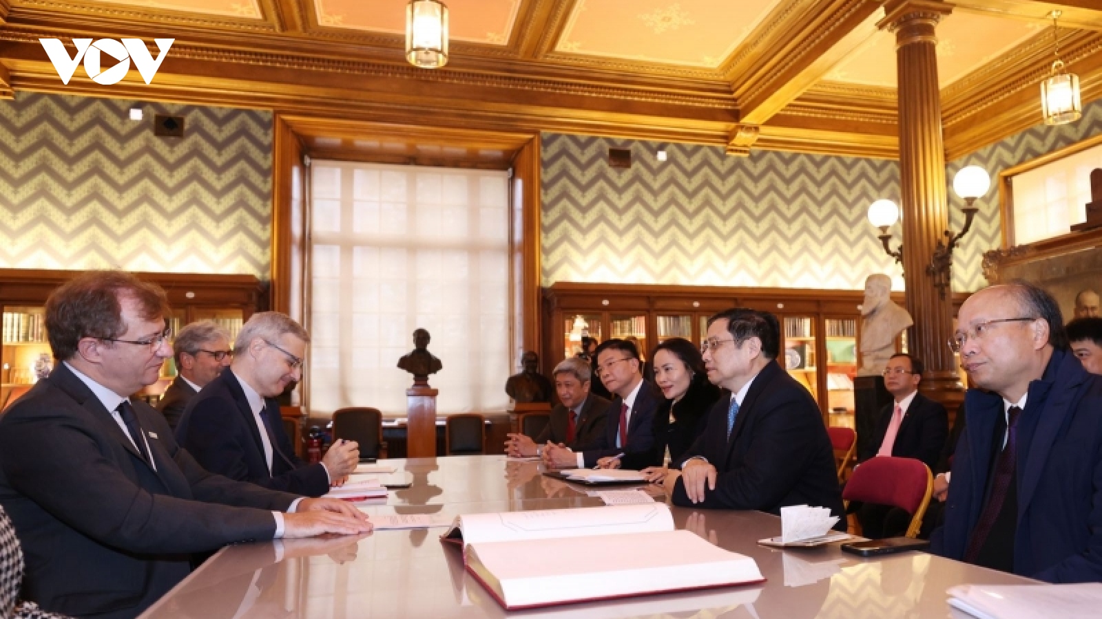 Thủ tướng: Thúc đẩy hợp tác Việt - Pháp về y học và dịch tễ học lên mức cao hơn
