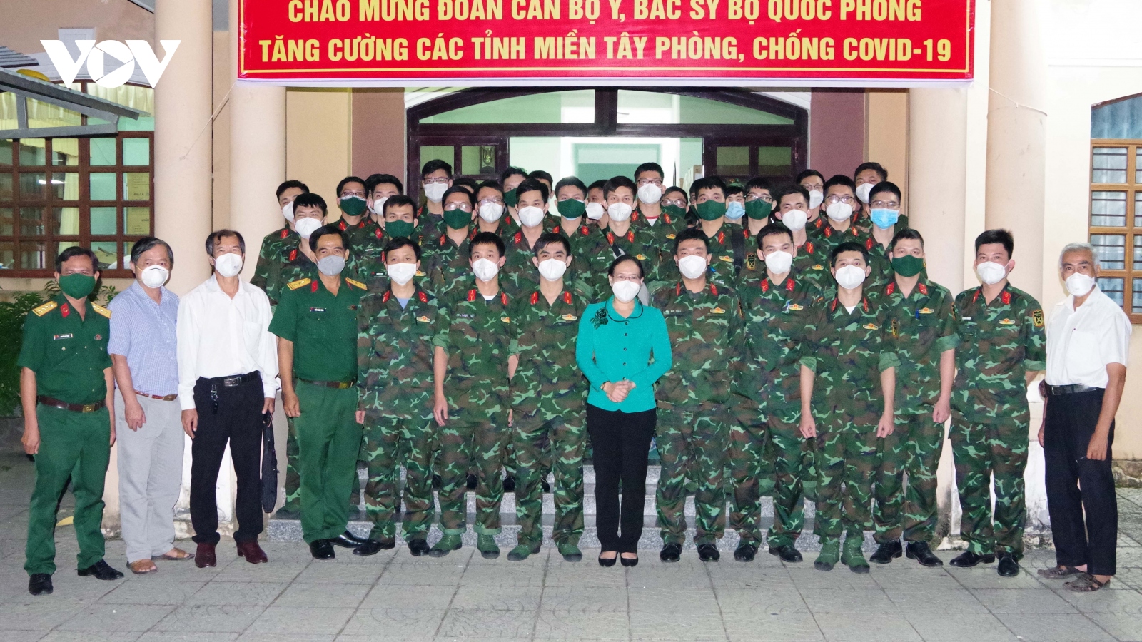 Bộ Y tế và Bộ Quốc phòng tiếp tục hỗ trợ các tỉnh Đồng bằng Sông Cửu Long chống dịch