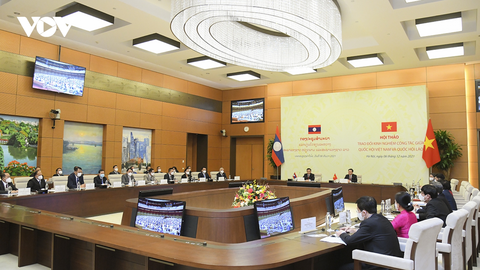 Quốc hội Việt Nam - Lào trao đổi kinh nghiệm về hoạt động chất vấn 