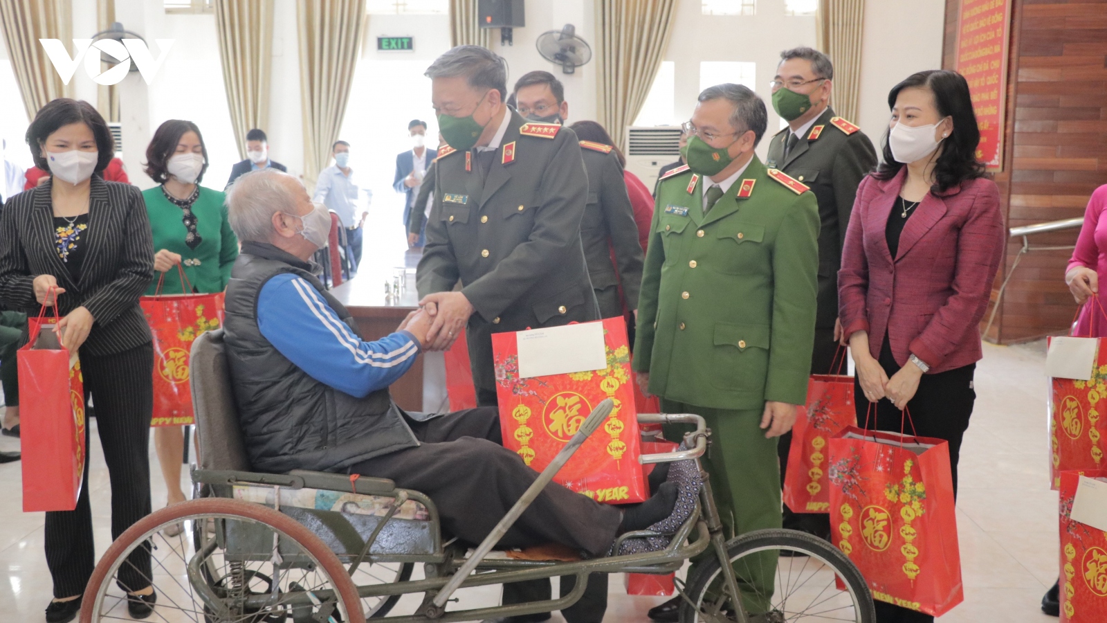 Đại tướng Tô Lâm tặng quà Tết thương binh bệnh binh ở Thuận Thành, Bắc Ninh