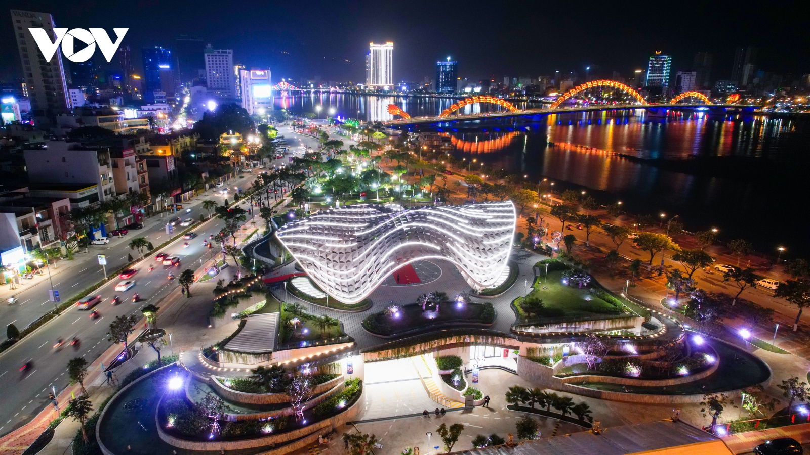 Vườn tượng APEC Đà Nẵng mở rộng cuốn hút với “Cánh diều bay cao”