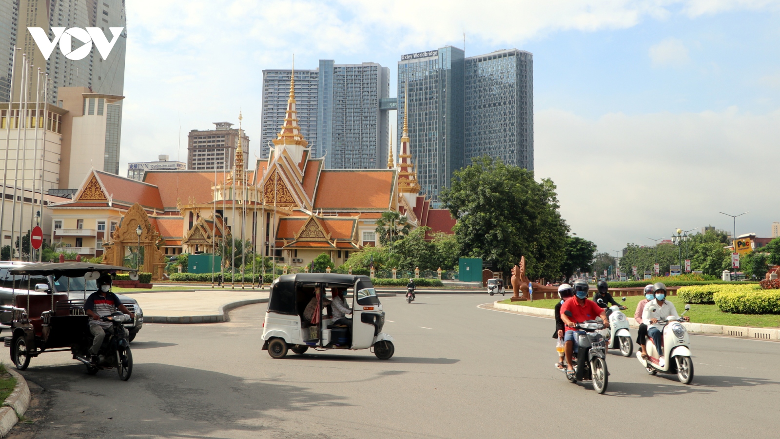 Kinh tế Campuchia dự kiến tăng trưởng khoảng 3% năm 2021