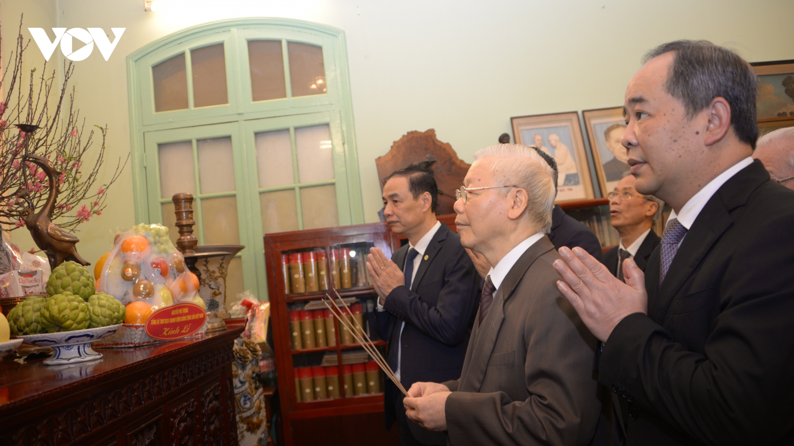 Tổng Bí thư Nguyễn Phú Trọng thăm, chúc Tết gia đình các vị lãnh đạo tiền bối