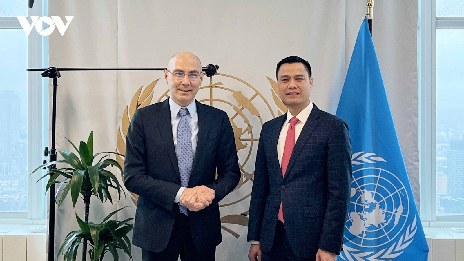 Đại sứ Đặng Hoàng Giang làm việc với Phó Tổng Thư ký Liên Hợp Quốc phụ trách chính sách