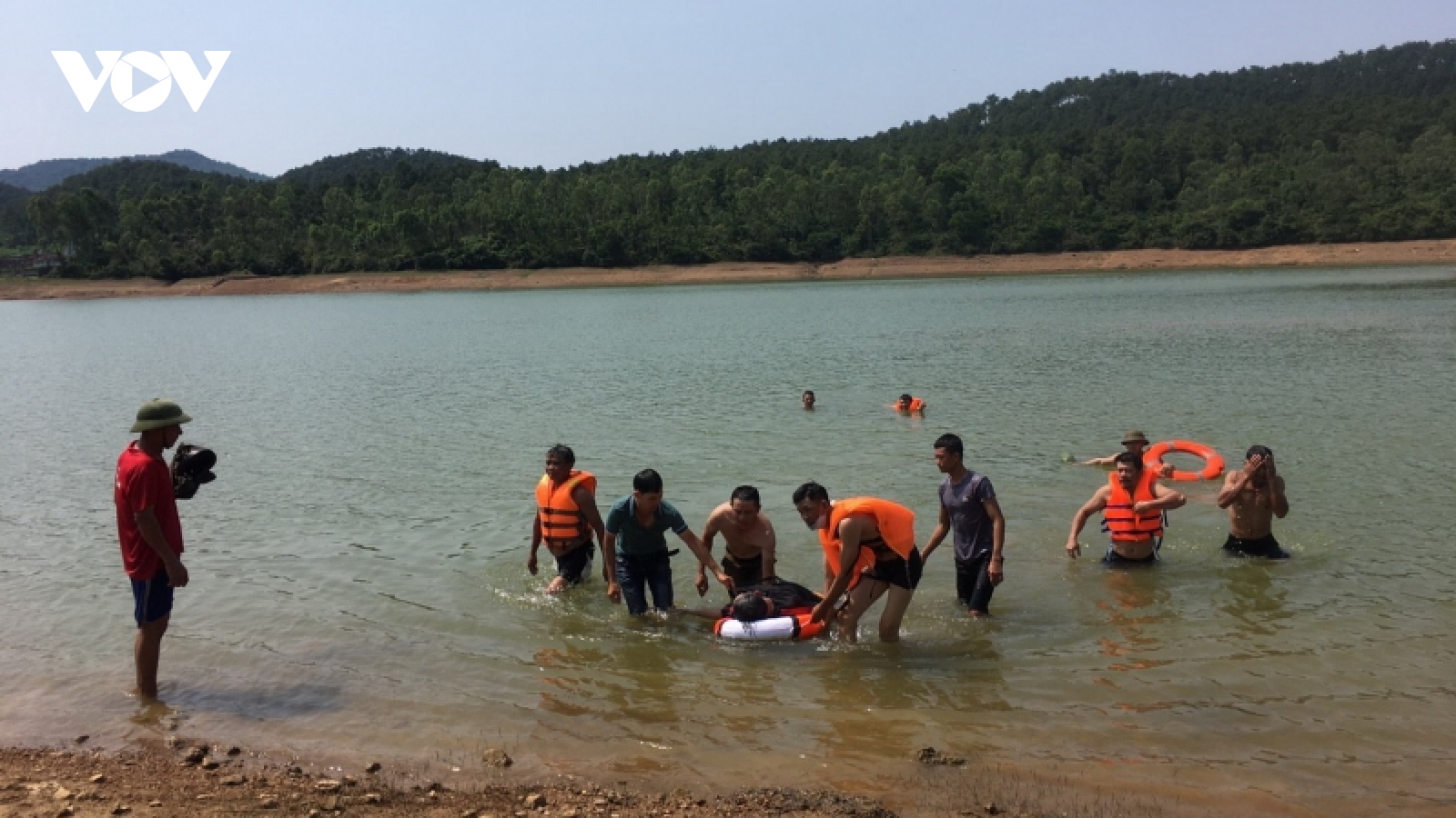 Quảng Bình: Đi thả lưới bắt cá, người đàn ông bị đuối nước