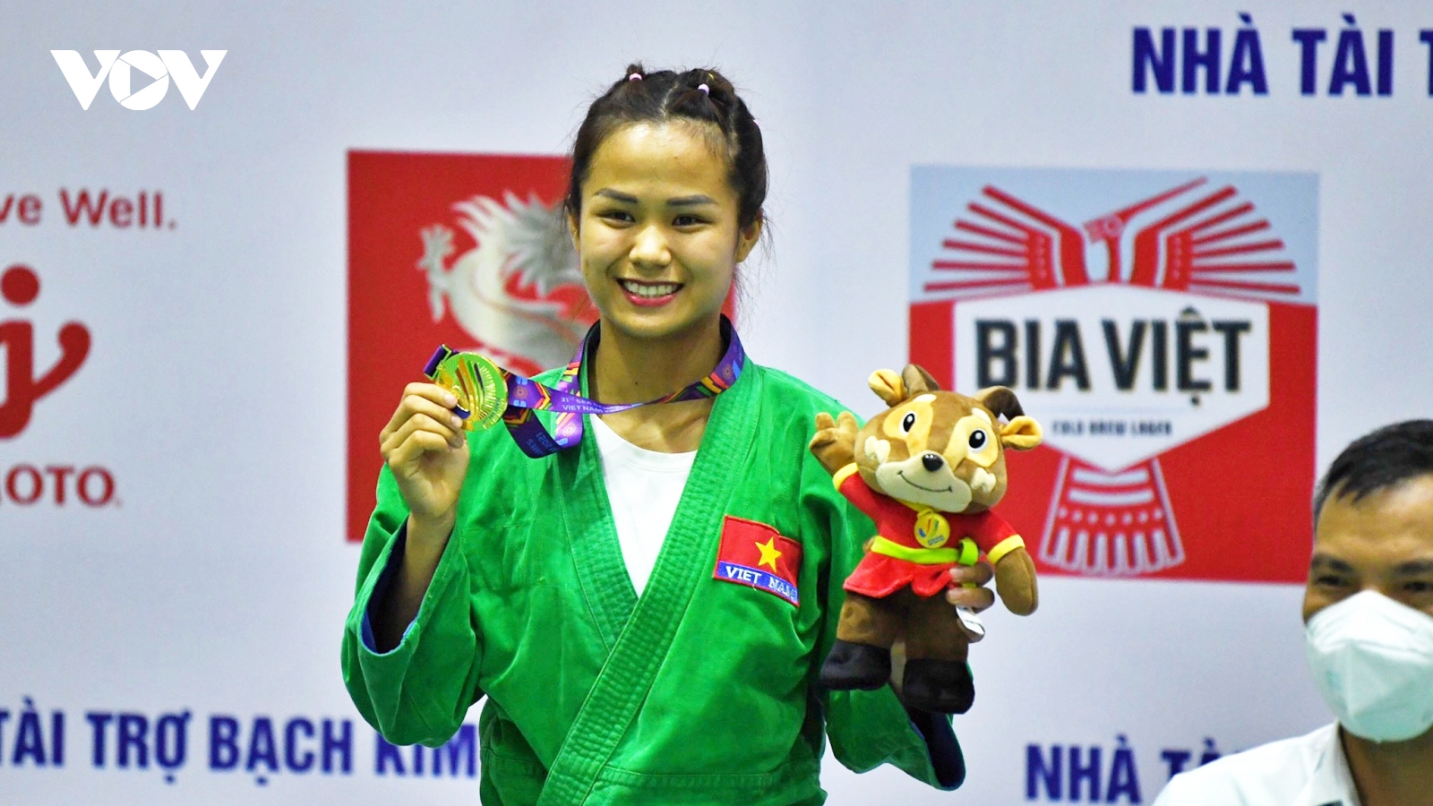 Khoảnh khắc SEA Games 31: Giọt nước mắt của nhà vô địch Tô Thị Trang