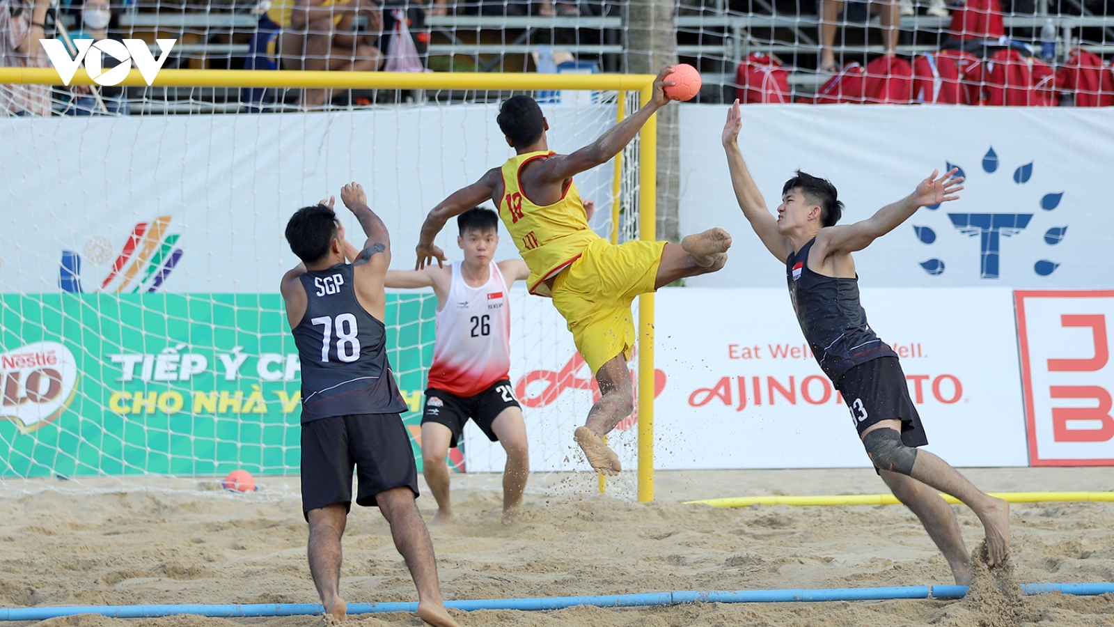 Thể thao Việt Nam khởi đầu SEA Games 31 bằng trận thắng ấn tượng của bóng ném bãi biển