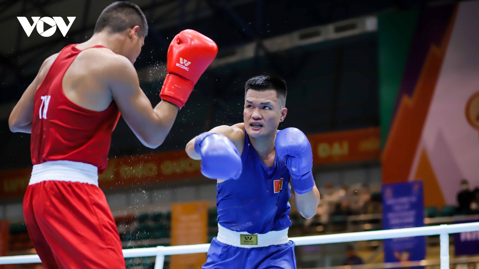 Võ sĩ boxing Việt Nam thua sát nút Thái Lan tại SEA Games 31