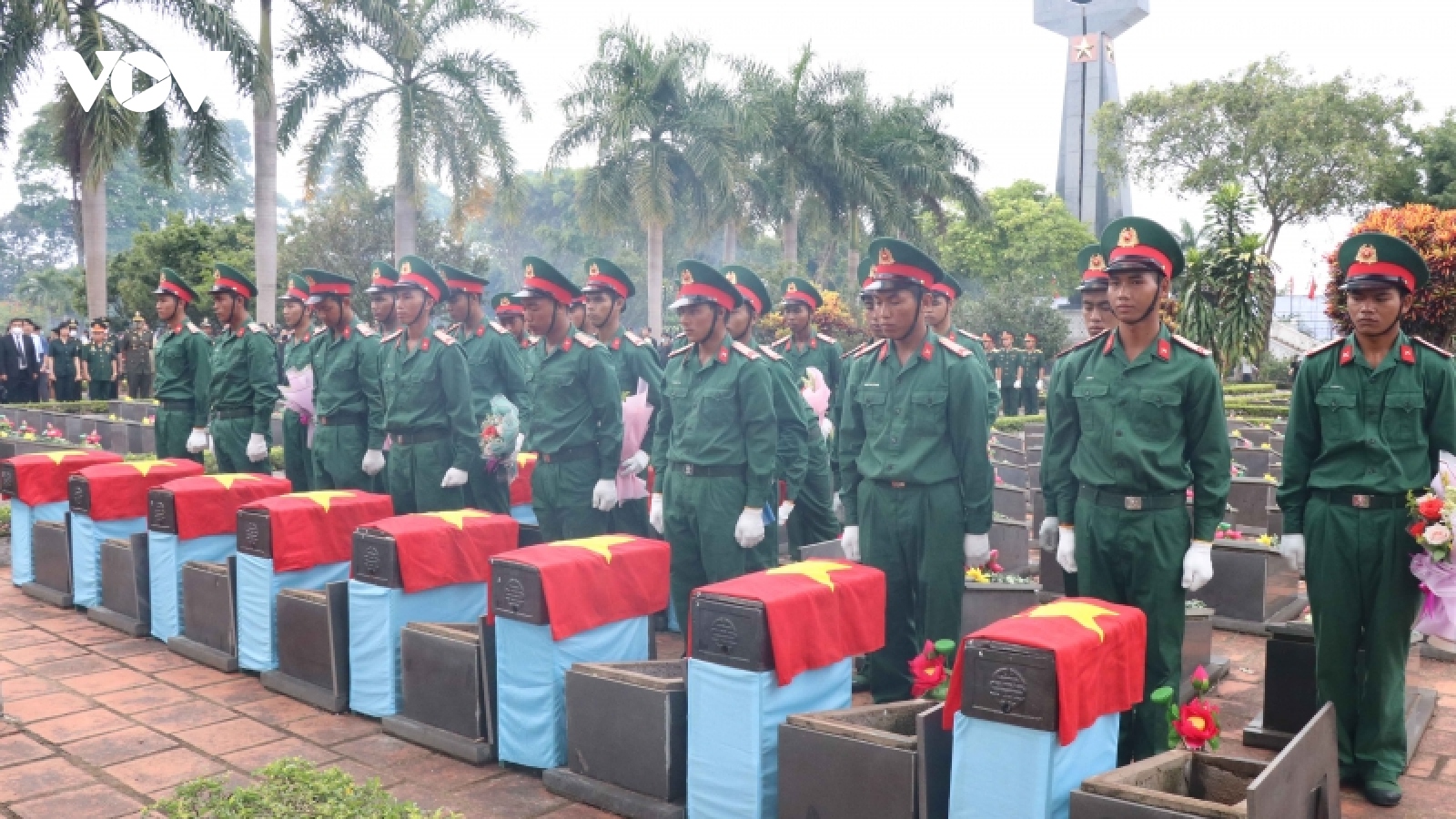 Gia Lai truy điệu và án táng 18 hài cốt liệt sĩ quân tình nguyện Việt Nam tại Campuchia