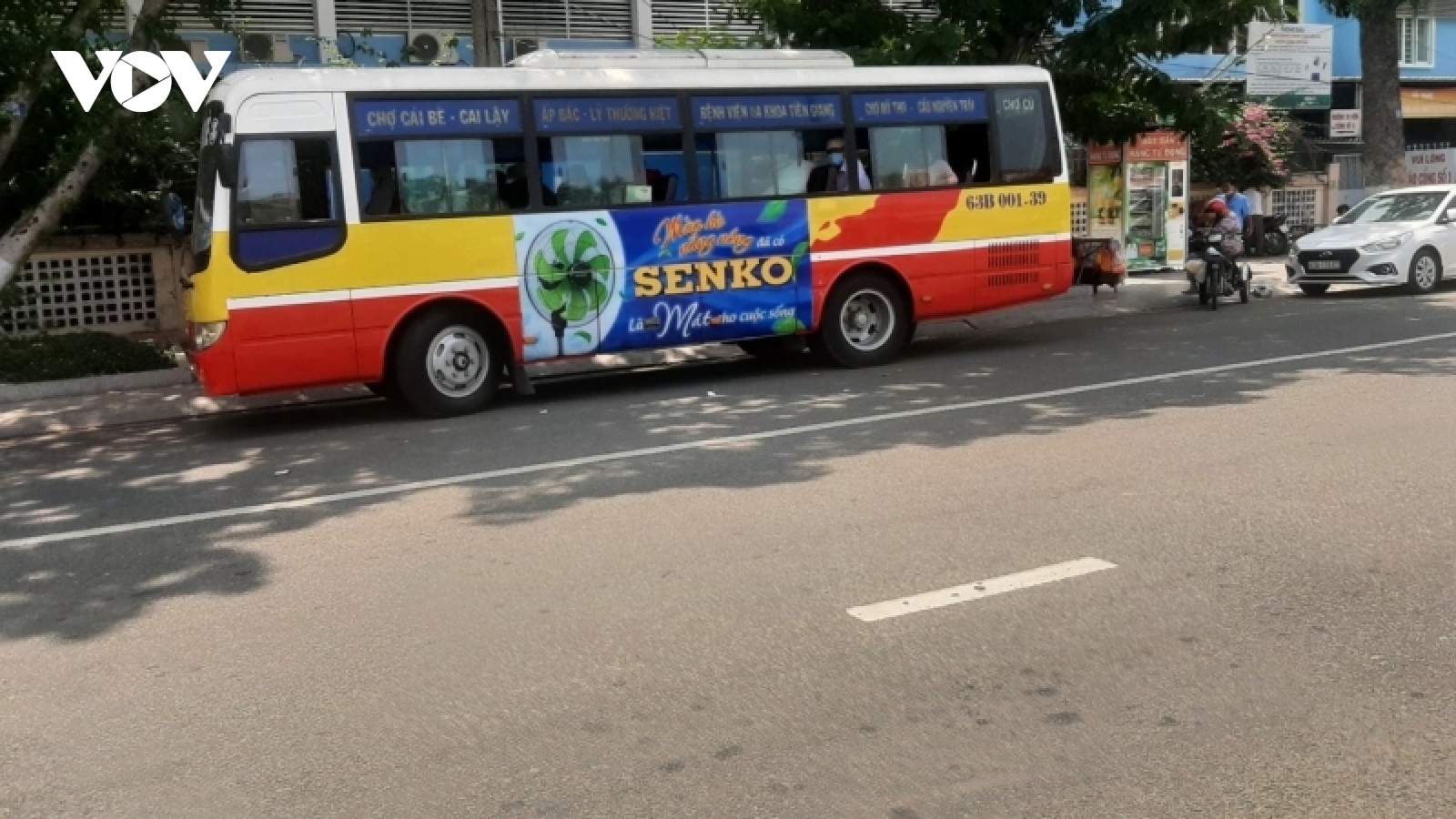 Hoạt động xe buýt tại Tiền Giang “bỏ thì thương, vương thì tội”