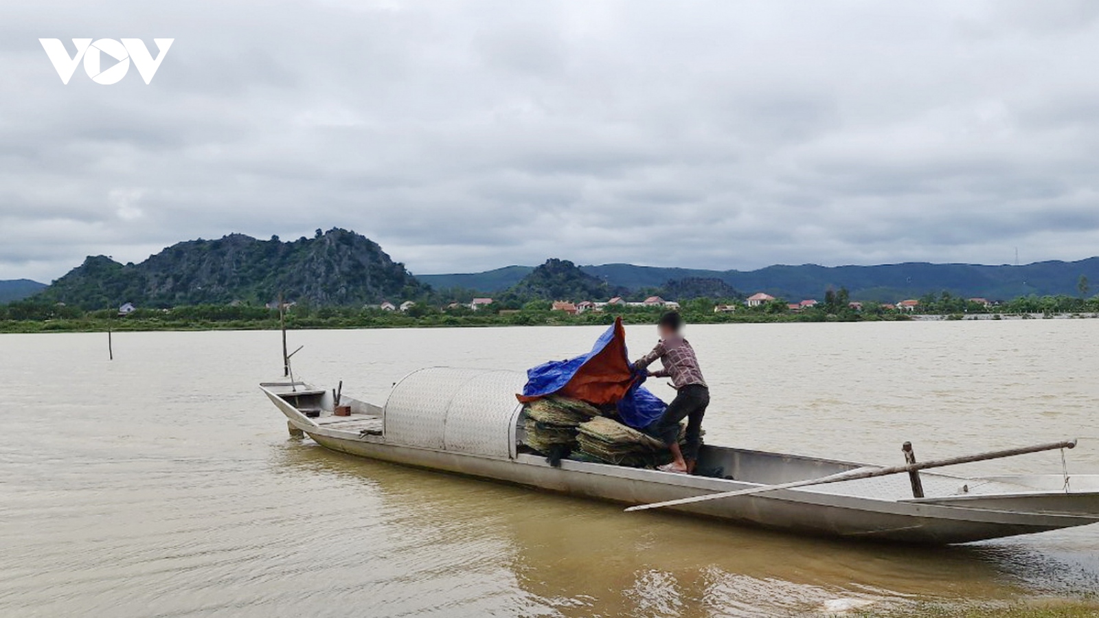 Đi thả lưới đánh cá, tá hỏa khi vớt lên phần hộp sọ người